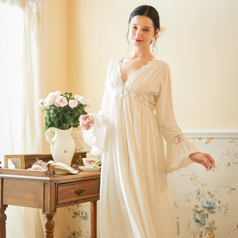 Vintage Robe, Peignoir set, Nightgown Set, Princess Robe, 2 Pc romantic Bride Robe, C35YN