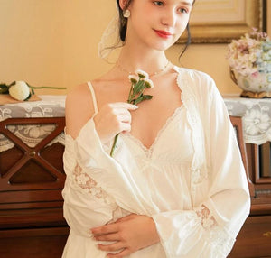 Vintage Robe, Peignoir set, Nightgown Set, Princess Robe, 2 Pc romantic Bride Robe, C35YN